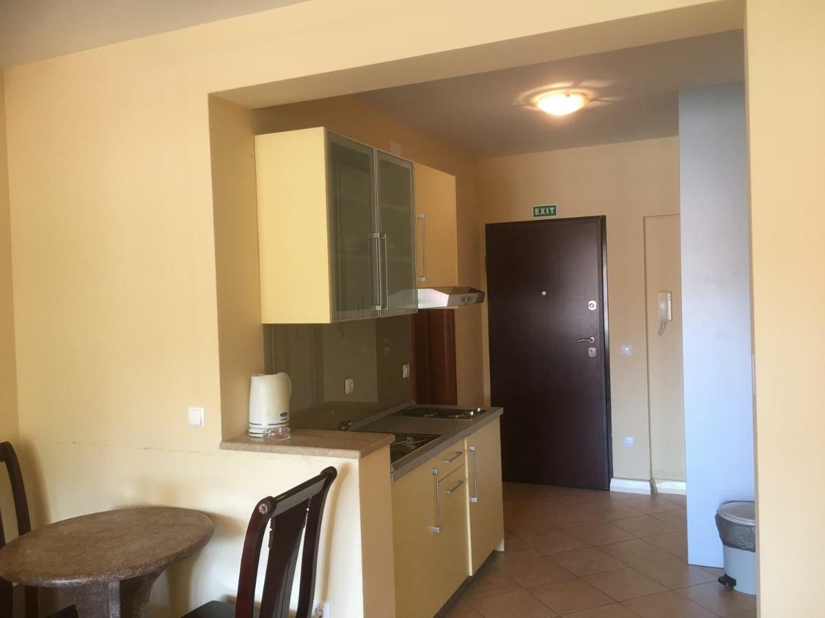 Apartments Villa Astra & Pinija بريلا المظهر الخارجي الصورة